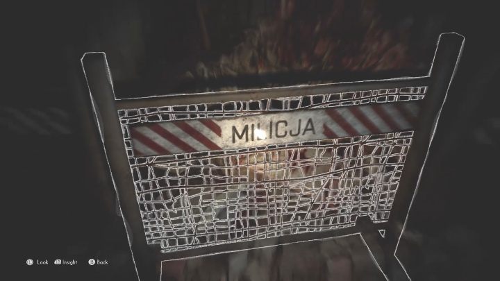 Aby aktywować to echo musisz zbadać oznakowanie pozostawione przez milicję, znajdujące się na lewej części obiektu - The Medium: Echa - lista wszystkich - The Medium - poradnik do gry