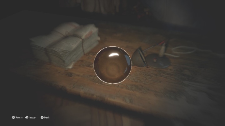 Na końcu pokoju jest drewniane biurko - The Medium: Echa - lista wszystkich - The Medium - poradnik do gry