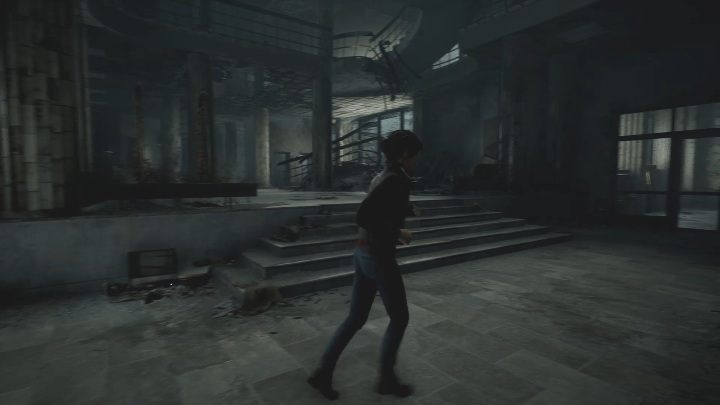 Po wejściu do hotelu możesz swobodnie się rozejrzeć - The Medium: Spotkanie ze Smutką/Sadness - solucja, opis przejścia - The Medium - poradnik do gry