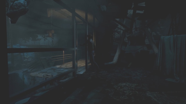 Dotrzesz do kolejnego korytarza - The Medium: Dojście do świetlicy - solucja, opis przejścia - The Medium - poradnik do gry