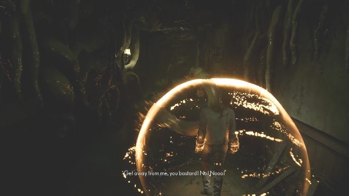 Idąc korytarzem musisz chronić się przed mackami - The Medium: Dom Richarda - solucja, opis przejścia - The Medium - poradnik do gry