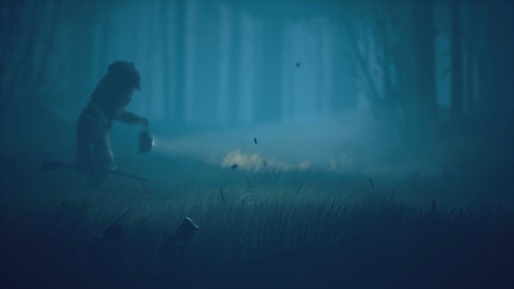Gdy znajdziecie się na polanie musisz unikać światła latarki - Little Nightmares 2: Ucieczka przed myśliwym - solucja, opis przejścia - Little Nightmares 2 - poradnik do gry