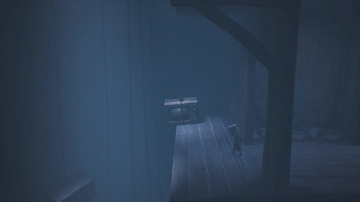 Jeśli jesteś już na górze musisz skręcić w lewo - Little Nightmares 2: Droga do domu dziecka - solucja, opis przejścia - Little Nightmares 2 - poradnik do gry
