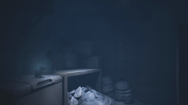 Te widmowe szczątki leżą na blacie - Little Nightmares 2: Wszystkie Widmowe szczątki, rozdział 2 Dom dziecka - Little Nightmares 2 - poradnik do gry
