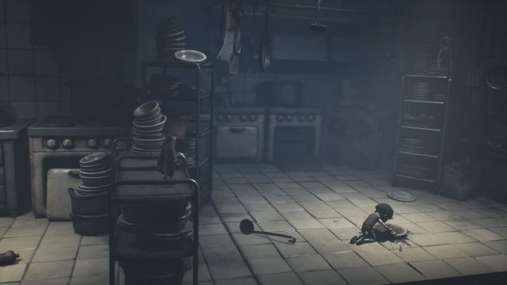 W kuchni czeka cię kilka sporo przeciwników - Little Nightmares 2: Kuchnia - solucja, opis przejścia - Little Nightmares 2 - poradnik do gry