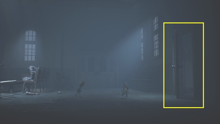 Aby wydostać się ze szpitala, musisz po prostu dotrzeć do drzwi - Little Nightmares 2: Przejście przez miasto - solucja, opis przejścia - Little Nightmares 2 - poradnik do gry