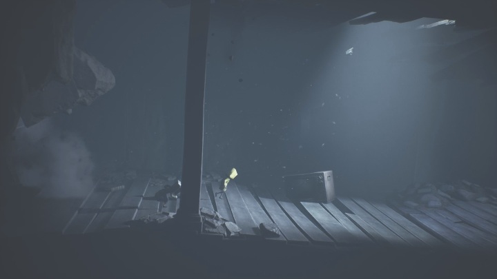 Czeka Cię jednak chwila grozy - Little Nightmares 2: Przejście przez miasto - solucja, opis przejścia - Little Nightmares 2 - poradnik do gry