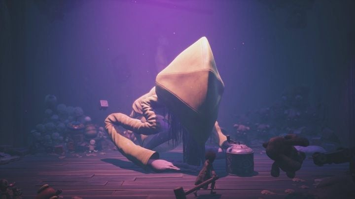 Twoim zadaniem jest uderzenie w pozytywkę - Little Nightmares 2: Six - solucja, opis przejścia - Little Nightmares 2 - poradnik do gry