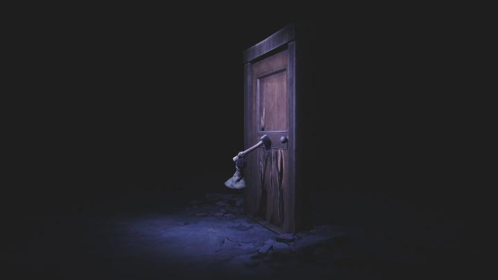 Drzwi są oświetlone; gdy się do nich zbliżysz, zauważysz ich poświatę - Little Nightmares 2: Six - solucja, opis przejścia - Little Nightmares 2 - poradnik do gry