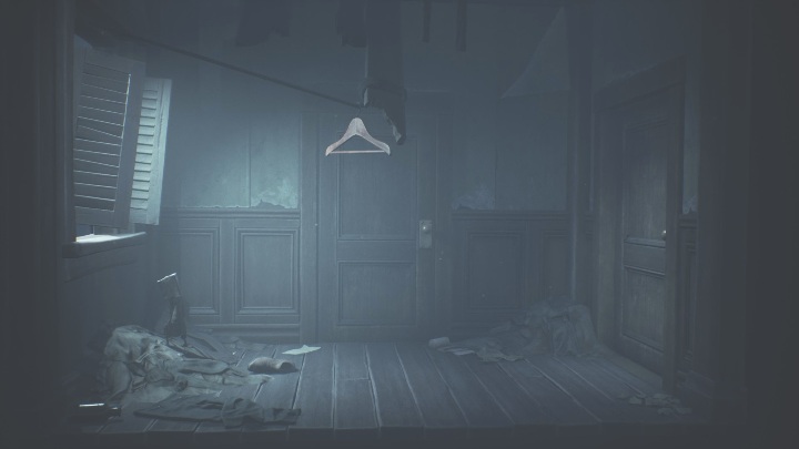 Lokalizacja: Rozdział 4, w małym pokoju, do którego dostaniesz się z dachu - Little Nightmares 2: Wszystkie Widmowe szczątki, rozdział 4 Dojście do Wieży - Little Nightmares 2 - poradnik do gry
