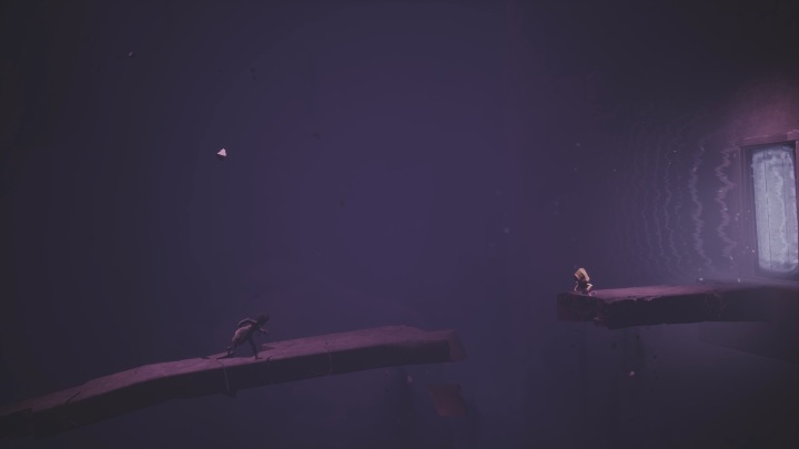 Ostatecznie wbiegniesz na wąską ścieżkę, która przerwie się po ruchu Six - Little Nightmares 2: Zakończenie - solucja, opis przejścia - Little Nightmares 2 - poradnik do gry