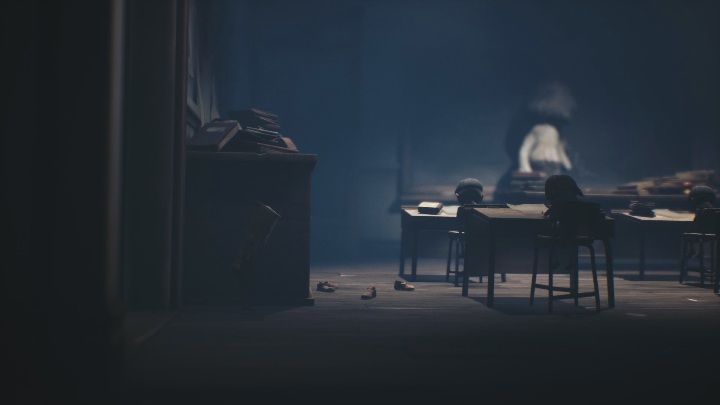 Aby dostać się do windy, musisz posiadać klucz - Little Nightmares 2: Szkoła - solucja, opis przejścia - Little Nightmares 2 - poradnik do gry