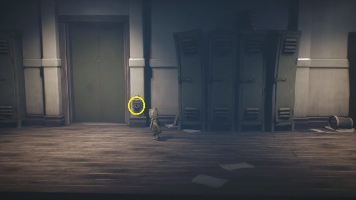 Ze zdobytym kluczem udaj się do windy - Little Nightmares 2: Szkoła - solucja, opis przejścia - Little Nightmares 2 - poradnik do gry