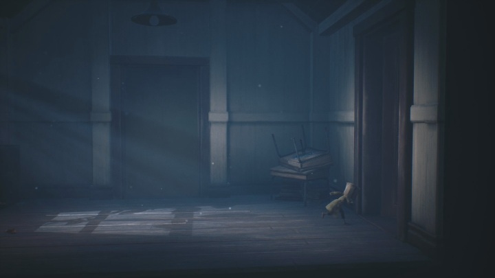 Po wyjściu z windy skieruj się od razu w prawo - Little Nightmares 2: Szkoła - solucja, opis przejścia - Little Nightmares 2 - poradnik do gry