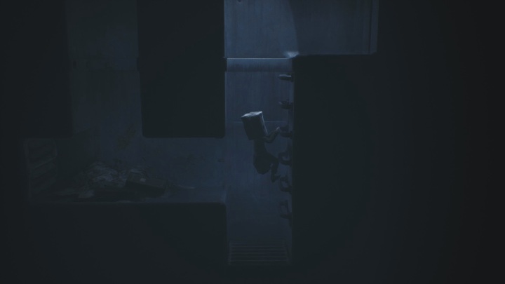 Ponownie odczekaj, aż nauczycielka zniknie z twojego pola widzenia - Little Nightmares 2: Szkoła - solucja, opis przejścia - Little Nightmares 2 - poradnik do gry