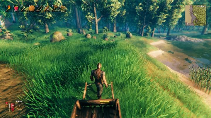 Należy tutaj zaznaczyć, że w trakcie ciągnięcia wózka Twoja postać wciąż może używać sprintu, a nawet walczyć, jednak czynność ta będzie nieco utrudniona - Valheim: Wózek/Cart - jak stworzyć i używać? - Valheim - poradnik do gry