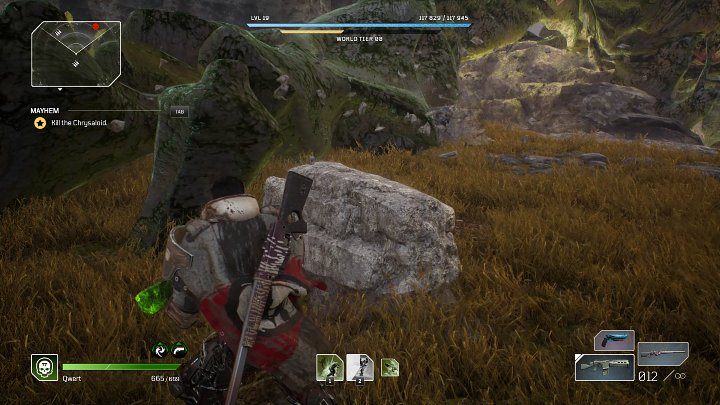 Chrysaloid stara się namierzyć postać Gracza (na arenie pojawi się czerwony okrąg), a następnie uderza w ziemię otwartą łapą - Outriders: Chrysaloid - boss, jak pokonać? - Outriders - poradnik do gry