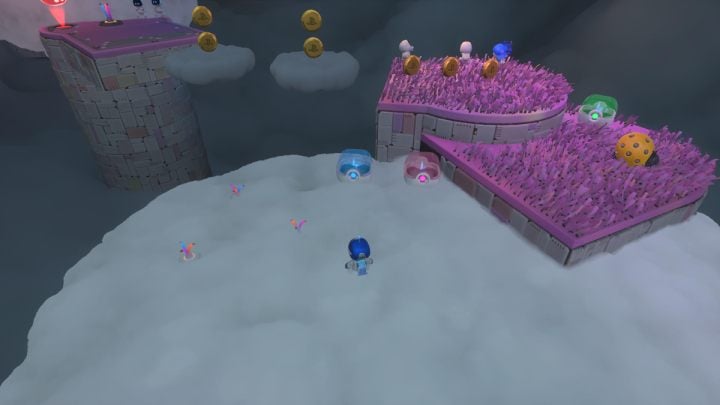 Pozbądź się wrogów chodzących przed tobą i rozbij pojemniki z monetami - Astros Playroom: Elektryczna chmura - solucja, opis przejścia - Astros Playroom - poradnik do gry