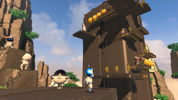 Uderz obrotowym atakiem w kwiat - Astros Playroom: Ruiny raytrace - solucja, opis przejścia - Astros Playroom - poradnik do gry