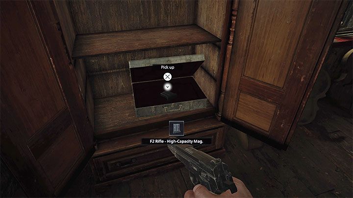 Po najechaniu kursorem na ikonę jakiejś złotej skrzyni możecie uzyskać dodatkowe informacje na jej temat - Resident Evil Village: Złote skrzynie - czym są? - Resident Evil Village - poradnik do gry