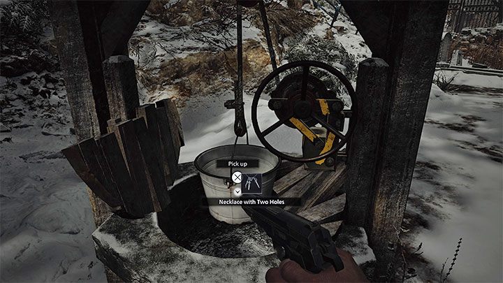 1 - Resident Evil Village: Naszyjnik Necklace with Two Holes - jak skompletować? - Resident Evil Village - poradnik do gry