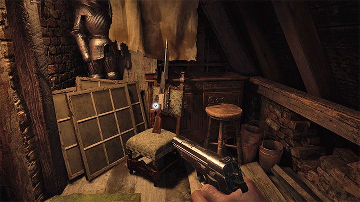 Dzięki zapaleniu wszystkich 5 dzwonów w pomieszczeniu Atelier odblokuje się przejście za wielkim obrazem - Resident Evil Village: Eksploracja dziedzińca, okolic/Castle Courtyard - solucja - Resident Evil Village - poradnik do gry