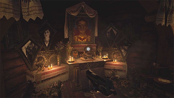 Herb Maiden Crest zdecydowanie łatwiej jest odnaleźć - Resident Evil Village: Otwarcie bramy do zamku - herby, rozwiązanie zagadki - Resident Evil Village - poradnik do gry