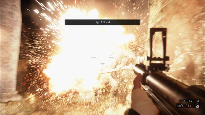 Do wstępnego osłabiania bossa świetnie przydadzą się wspomniane miny, ale możecie też polegać np - Resident Evil Village: Pokonanie bossa Uriasa i powrót do wioski - solucja - Resident Evil Village - poradnik do gry