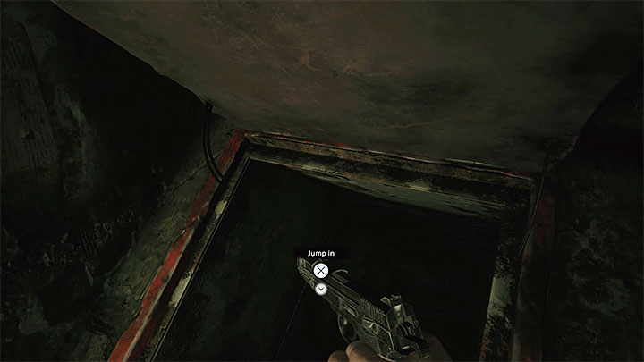 Tuż po wylądowaniu na niższym piętrze fabryki będziecie musieli rozpocząć ucieczkę przed maszyną Sturm, która posiada zamontowane śmigło na klatce piersiowej - Resident Evil Village: Odblokowanie fabryki, odnalezienie Heisenberga - solucja - Resident Evil Village - poradnik do gry