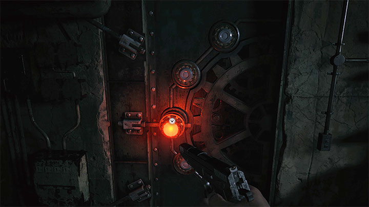 W celu rozpoczęcia na dobre eksploracji poziomu B4 wybierzcie podwójne drzwi zlokalizowane na prawo od miejsca, w którym przebywa Duke - Resident Evil Village: Przejście przez poziom B4 - solucja - Resident Evil Village - poradnik do gry