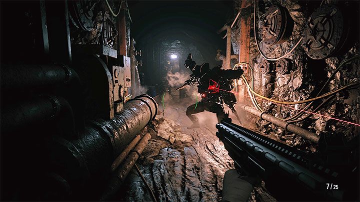 Słabym punktem na ciele wrogów Soldat Jet jest reaktor na klatce piersiowej, przy czym tak samo jak w przypadku zwykłych Soldatów atakujcie go tylko wtedy gdy przeciwnik go aktualnie nie zasłania - Resident Evil Village: Przeciwnicy Soldat - jak pokonać? - Resident Evil Village - poradnik do gry