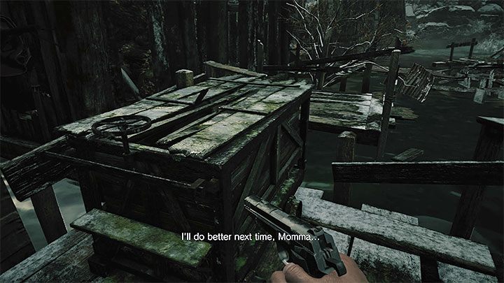 Ponownie musicie przebiegać po drewnianych kładkach unoszących się na wodzie i unikać pożarcia przez polującą na Ethana wielką rybę - Resident Evil Village: Przeprawa przez zbiornik, unikanie ryby - solucja - Resident Evil Village - poradnik do gry