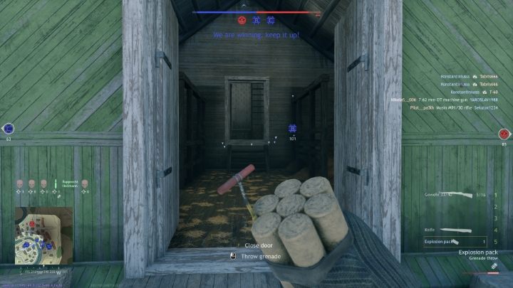 Podejrzewasz, że w budynku znajduje się wrogowie? Zanim wejdziesz do środka, wrzuć tam granat. - Enlisted: Porady na start - Enlisted - poradnik do gry