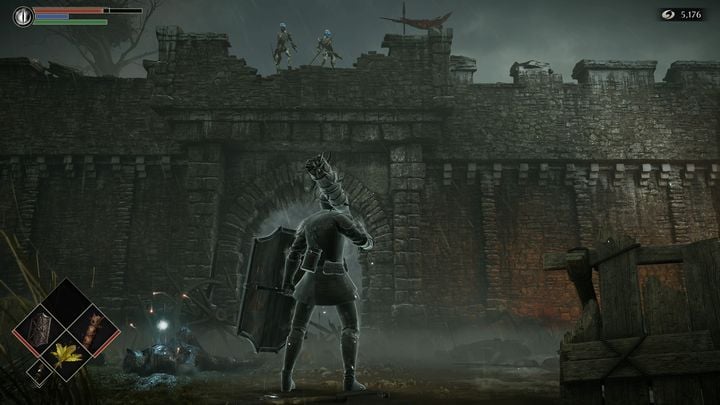 Po pokonaniu przeciwników na górze zobaczycie dwóch łuczników - Demons Souls Remake: Obrzeża wyspy (4-1) - solucja, opis przejścia - Demons Souls Remake - poradnik do gry