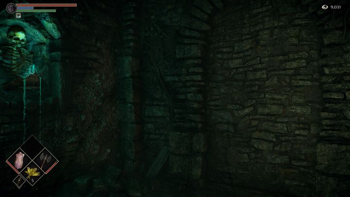 Na górze znajduje się iluzoryczna ściana, która zniknie po uderzeniu, jest ona widoczna na zdjęciu - Demons Souls Remake: Ścieżka rytualna (4-2) - solucja, opis przejścia - Demons Souls Remake - poradnik do gry