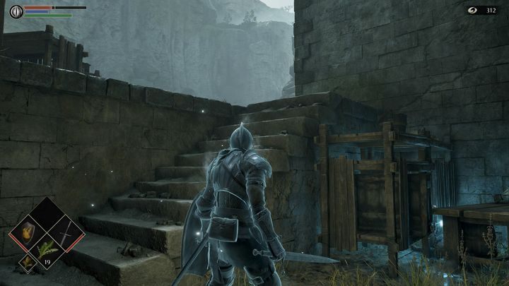 Blisko schodów znajduje się 5 bomb do podniesienia, zniszczcie drewniane konstrukcję, podnieście przedmiot i wejdźcie po schodach na górę - Demons Souls Remake: Bramy Boletarii (1-1) - solucja, opis przejścia - Demons Souls Remake - poradnik do gry