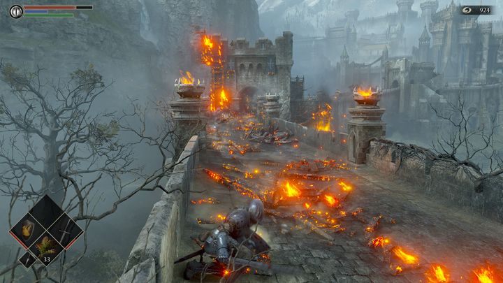 Gdy zobaczycie, że smok nadlatuje i jest na samym końcu, czym prędzej biegnijcie przed siebie - Demons Souls Remake: Ścieżka Pana (1-2) - solucja, opis przejścia - Demons Souls Remake - poradnik do gry