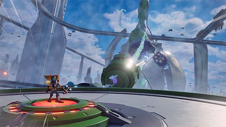 Po krótkiej cut-scence rozprawcie się z opryszkami i dotrzyjcie do miejsca z czerwonym przyciskiem - Ratchet & Clank Rift Apart: Pościg za doktorem Nefariousem - solucja - Ratchet & Clank Rift Apart - poradnik do gry