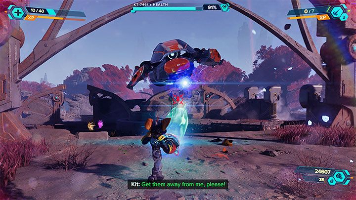 Nie liczcie na to, że uwolnienie mnichów okaże się łatwą sprawą, bo podczas gdy Kit będzie rozbrajała zabezpieczenia pojawią się posiłki - Ratchet & Clank Rift Apart: Znalezienie schematów Wymiaromatu - solucja - Ratchet & Clank Rift Apart - poradnik do gry
