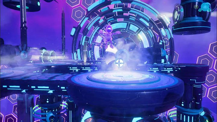 Zacznijcie od wyruszenia prosto i doskoczenia do okrągłej platformy, na której jest ciężka sfera (Heavy Sphere) - Ratchet & Clank Rift Apart: Clank, Blizar Prime - rozwiązania zagadek, lista - Ratchet & Clank Rift Apart - poradnik do gry