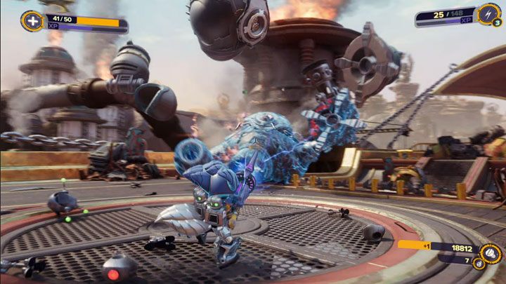 Pokonany boss rozpadnie się na części i będziecie mogli wznowić główną przeprawę - Ratchet & Clank Rift Apart: Wee Roger, Torren IV - jak pokonać? - Ratchet & Clank Rift Apart - poradnik do gry