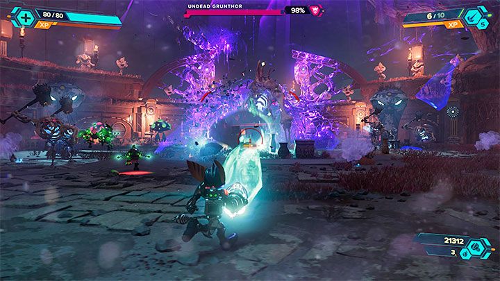 Pierwszy dodatkowy pojedynek z Sue ma miejsce po dotarciu do katakumb eksplorowanych w trakcie powrotu na Savali - Ratchet & Clank Rift Apart: Sue, Chmura Szczątków Scarstu - jak pokonać? - Ratchet & Clank Rift Apart - poradnik do gry