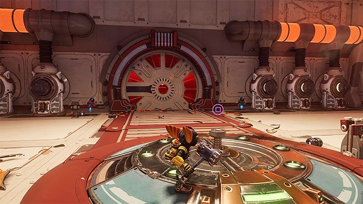 Podążajcie kolejnymi korytarzami aż dotrzecie do nowej większej sali, w której również przebywają podwładni Nefariousa - Ratchet & Clank Rift Apart: Naprawienie kuźni - solucja - Ratchet & Clank Rift Apart - poradnik do gry