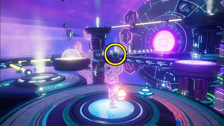 Upewnijcie się, że Clank stoi na płycie naciskowej w miejscu zdobycia sfery podniesienia - Ratchet & Clank Rift Apart: Dotarcie do anomalii w katakumbach - solucja - Ratchet & Clank Rift Apart - poradnik do gry