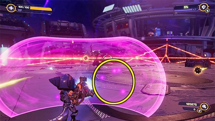 Opróżniacz próżniowy warto oczywiście dalej rozwijać dzięki wydawaniu rarytanium na ulepszenia broni - Ratchet & Clank Rift Apart: Tarcze - czy można używać? - Ratchet & Clank Rift Apart - poradnik do gry
