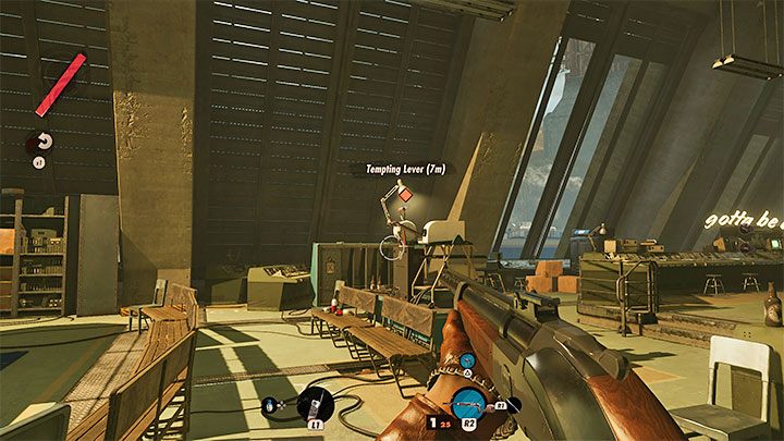 Do głównego pomieszczenia Centrum Kontroli Pętli prowadzą dwie pary schodów i w miejscu tym przebywa kilku przeciwników - stoją oni blisko siebie i to doskonała okazja do skorzystania np - Deathloop: Prolog Colta, Najdłuższy dzień - solucja, opis przejścia - Deathloop - poradnik do gry