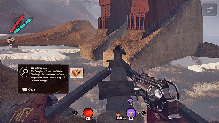 O wyzwaniu możecie dowiedzieć się w trakcie jednej z wizyt w dzielnicy Kompleks - Deathloop: Gdzie są pudła w Wyzwaniu przebudzenia (Wake Up Challenge)? - Deathloop - poradnik do gry