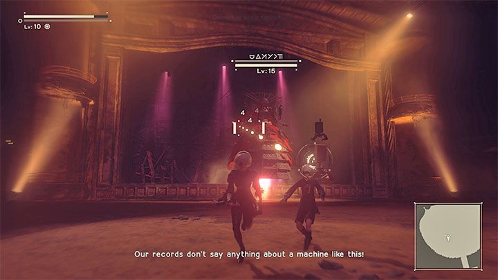 Bossa możecie atakować na odległość (standardowy ostrzał + program poda), a także podbiegać do śpiewaczki operowej (Opera Singer) i atakować ją bronią białą - NieR Automata: 4 Rozdział, Route A - solucja, opis przejścia - NieR Automata - poradnik do gry