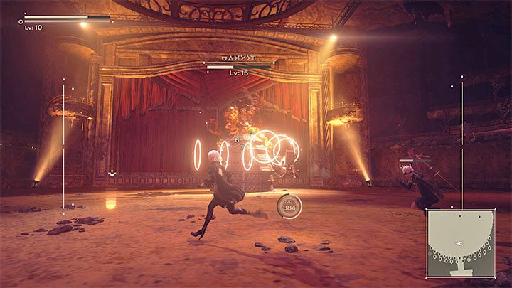 Po zniszczeniu wszystkich martwych androidów śpiewaczka operowa powróci na arenę i będziecie mogli wznowić jej atakowanie - NieR Automata: 4 Rozdział, Route A - solucja, opis przejścia - NieR Automata - poradnik do gry