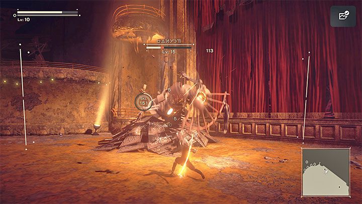 Po tym jak boss opadnie na ziemię zacznijcie atakować go silnymi ciosami w walce wręcz i pomagać sobie aktywowaniem programu poda - NieR Automata: 4 Rozdział, Route A - solucja, opis przejścia - NieR Automata - poradnik do gry